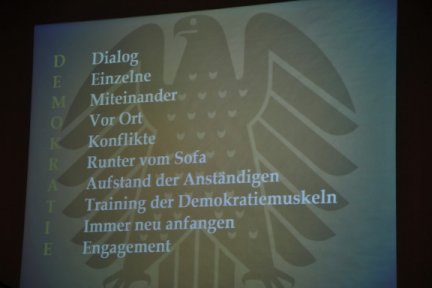 der Inhalt des Bildes ist Gegenstand des letzten Satzes.